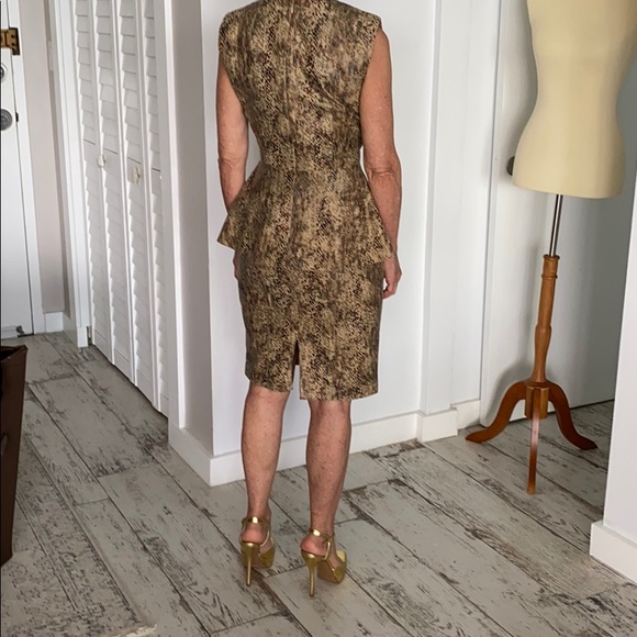 Two piece skirt and top - Picture 2 of 4